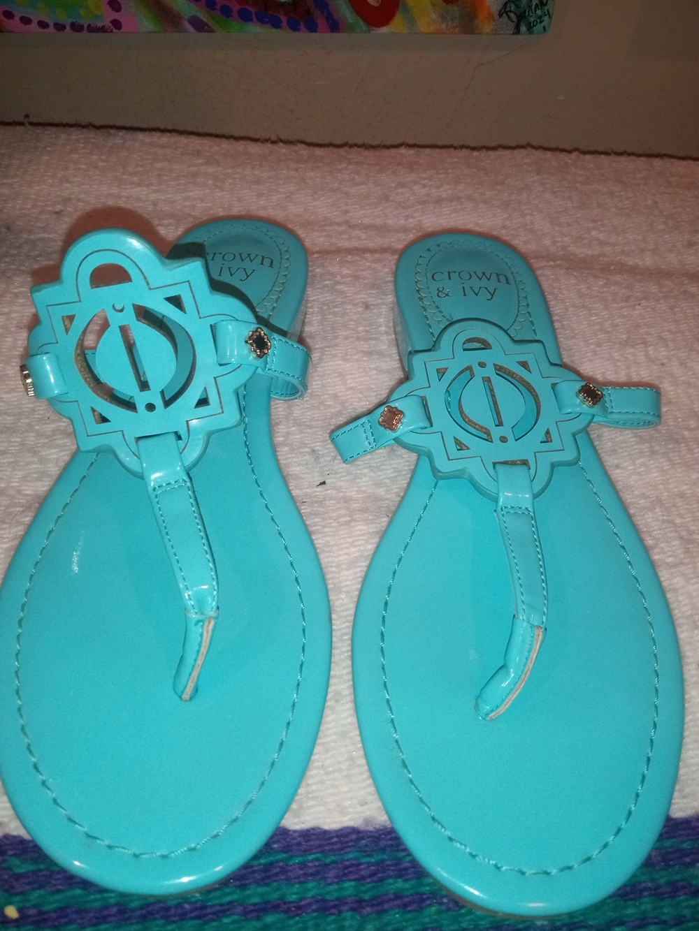 crown & ivy Turquoise Decorative T-Strap Sandals